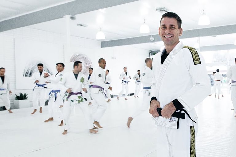 Rafa Mendes' Collar and Sleeve Guard: A BJJ Study