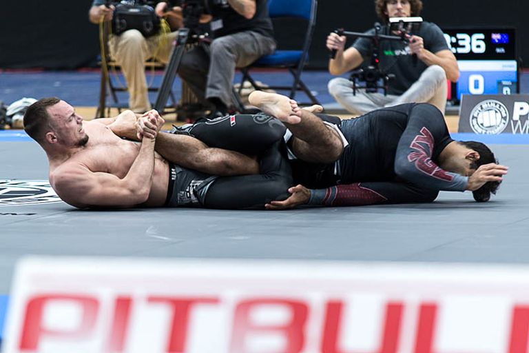 Joe Rogan Teaches the Imanari Finish
