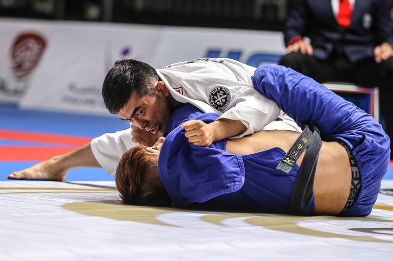 Cyborg Abreu's BJJ Triangle from Tornado Guard