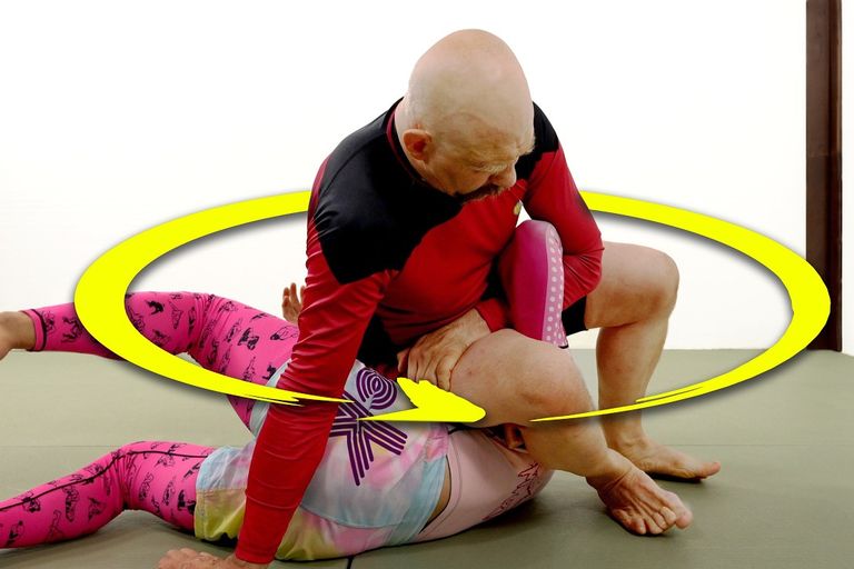 Stephan Kesting demonstrating the tarikoplata, a leg-assisted Kimura finish in BJJ