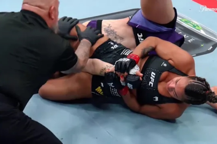 Bia Mesquita's UFC Armbar Is a Master Class in BJJ Patience